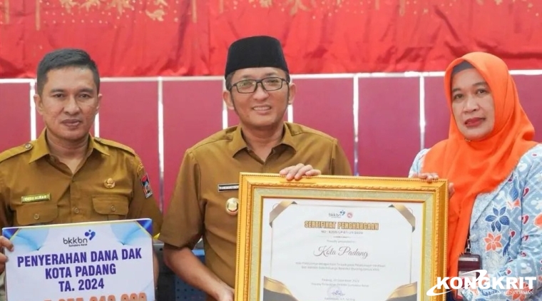 Pemko Padang Terima Penghargaan dan DAK 7,3 Miliar Rupiah dari Perwakilan BKKBN Sumbar (Selasa, 9 Januari 2024).