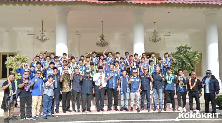 Runner Up Piala Soeratin U-17 Nasional, Persikopa Disambut dan Diarak dari Padang Menuju Kota Pariaman