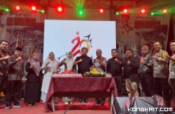 Malam Puncak HUT Kabupaten Dharmasraya ke-20 Dihadiri Ketua DPRD Dharmasraya, Pariyanto,S.H bersama Wakil Ketua Ade Sudarman,S.Pd Minggu, 7 Januari 2024.