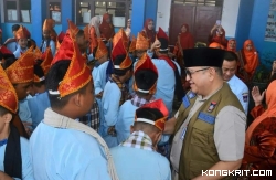 Sekretaris Daerah Kota Padang, Andree Algamar, memberikan apresiasi terhadap pelaksanaan Muatan Lokal (Mulok) Keminangkabauan di SMPN 12 Padang pada 16 Januari 2024.