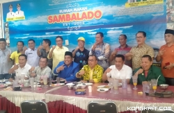 Tim Koalisi Indonesia Maju berfoto bersama usai rapat pembetukan Tim Kampanye Daerah (TKD) pemenangan Prabowo - Gibran, Kamis (23/11/2023)