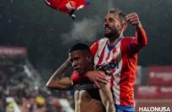 Selebrasi pemain Girona usai memperoleh kemenangan