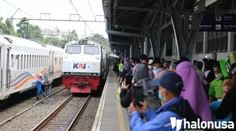 1,77 Juta Tiket Kereta Api Mudik Lebaran Idul Fitri 2024 Sudah Terjual, Tinggal Setengah