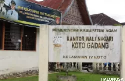 Kantor Wali Nagarui Koto Gadang, Kecamatan IV Koto. (Foto: Wikipedia)