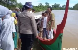 Warga melihat seorang pemuda diterkam buaya di Agam