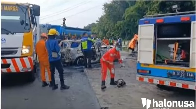 Ini Penyebab Kecelakaan di KM 58 Tol Cikampek, Ternyata Mobil Grand Max...