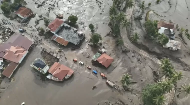 Banjir Lahar Dingin di Agam (Foto: Basarnas)