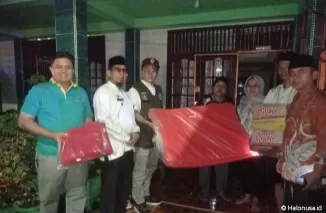 BPBD Padang serahkan bantuan untuk warga terdampak puting beliung