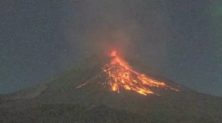 Gunung Merapi Meletus