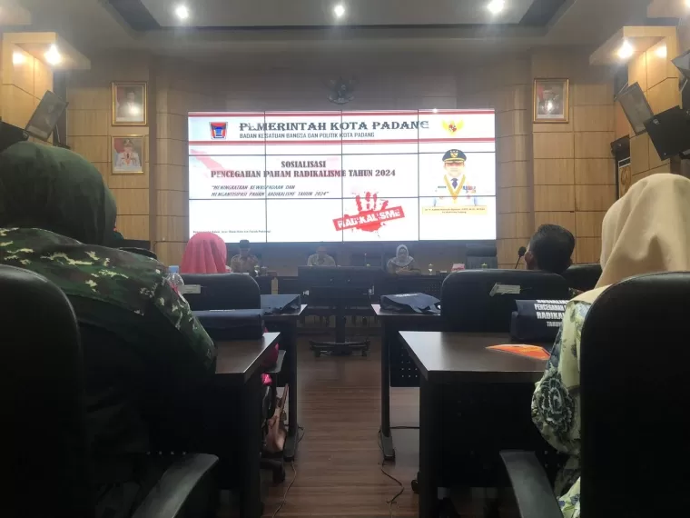 Sosialisasi paham radikal yang dilakukan oleh Kesbangpol Padang (Foto: Halbert/Halonusa)