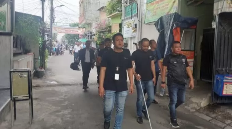 Penggerebekan di Kampung Bahari, Tanjung Priok, Jakarta Utara (Foto: Kompas.com)