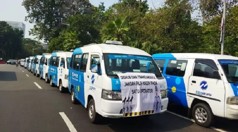 Aksi Sopir Jaklingko di Jakarta (Foto: Kurniawan/Detik.com)