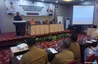 Pj Sekda Kota Padang membuka sosialisasi Tuborculosis