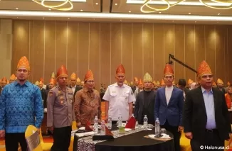 Ketua Forum Zakat, Bambang Suherman bersama Gubernur Sumbar dan beberapa Pejabat Forkopimda lainnya