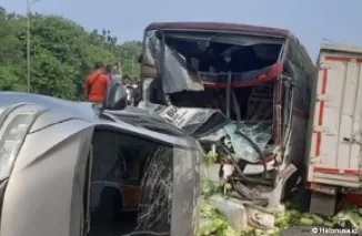 Kecelakaan Beruntun Tol Cipularang (Foto: Istimewa)