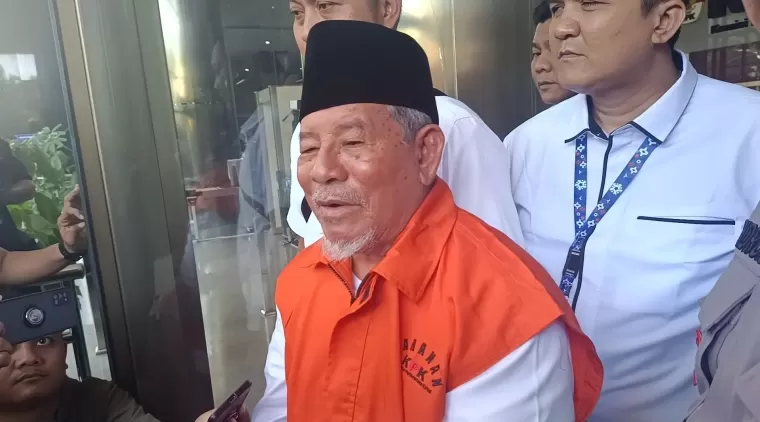 Mantan Gubernur Maluku Utara Abdul Ghani Kasuba