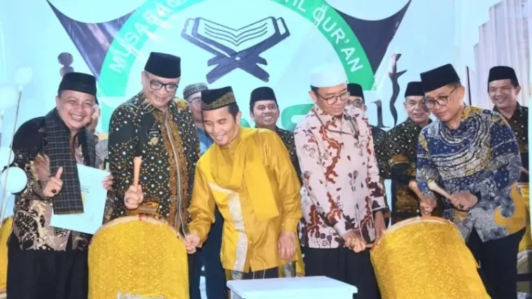 Forkopimda membuka kegiatan MTQ ke-41 Kota Padang