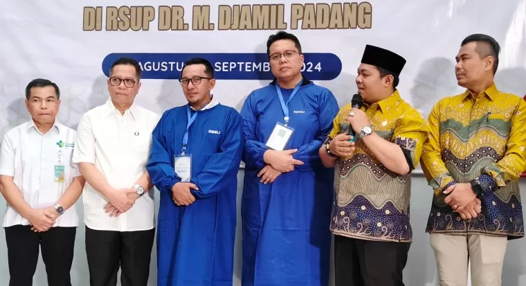 Pasangan Bakal Calon Eka Putra dan Ahmad Fadly Jalani Tes Kesehatan di RSUP M Djamil Padang