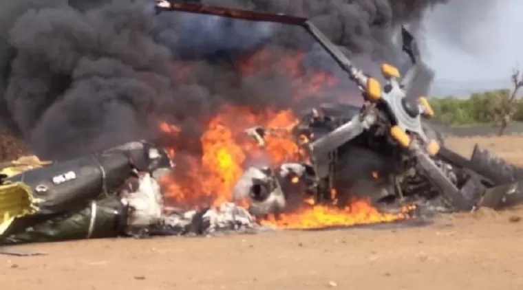 Ilustrasi Helikopter Terbakar