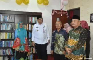 Pj Wali Kota Padang, Andree Algamar menghampiri Perpustakaan Masril Payan