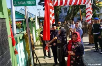 Pj Wali Kota Padang meresmikan Jalan Marah Roesli