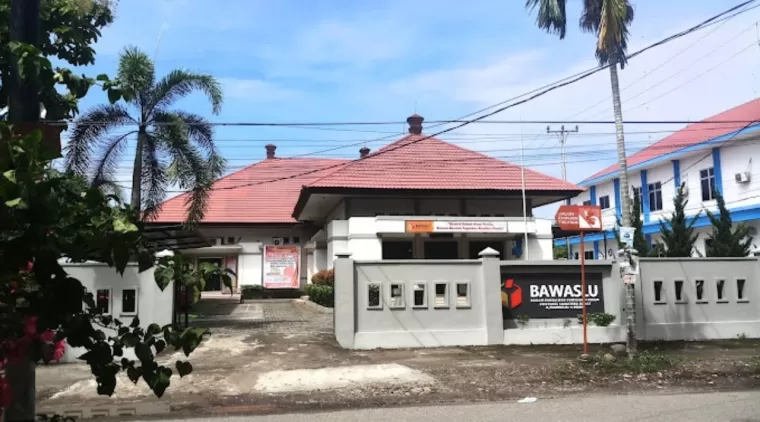 Kantor Bawaslu Sumbar. (Foto: Istimewa)