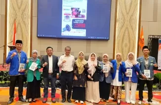 Bawaslu Sumbar Perkuat Pengawasan Pilkada 2024 dengan Buku 'Inovasi Pengawasan Pemilihan'