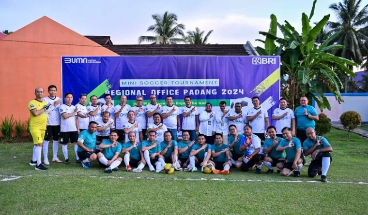 Pembukaan musim olahraga Kick-Off Sepak Bola 2024 oleh BRI Padang. (Foto: Istimewa)