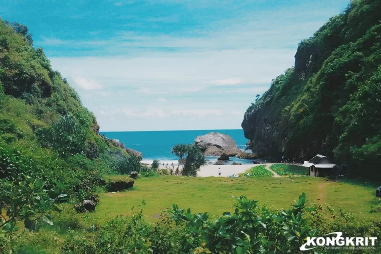 Pantai Wohkudu, Pantai Cantik dan Tersembunyi di Gunung Kidul Jogjakarta yang Cocok Untuk Para Pencari Ketenangan (Foto: Dok.Istimewa)