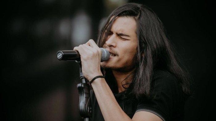 Chord Kunci Gitar Tentang Rindu – Virzha 