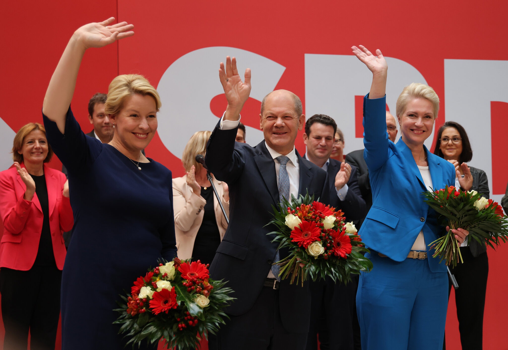 Olaf Scholz di markas partai Sosial Demokrat Jerman menyusul kemenangan tipis SPD dalam pemilihan federal, di Berlin, Senin (27/9/2021). Kredit: Sean Gallup/Getty Images