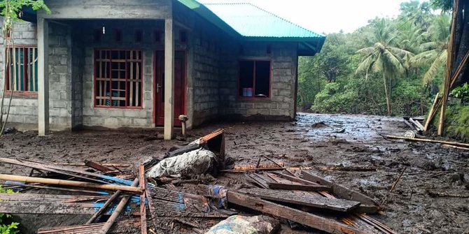 Banjir bandang di Ngada NTT. ©2021 Merdeka.com/ananias petrus