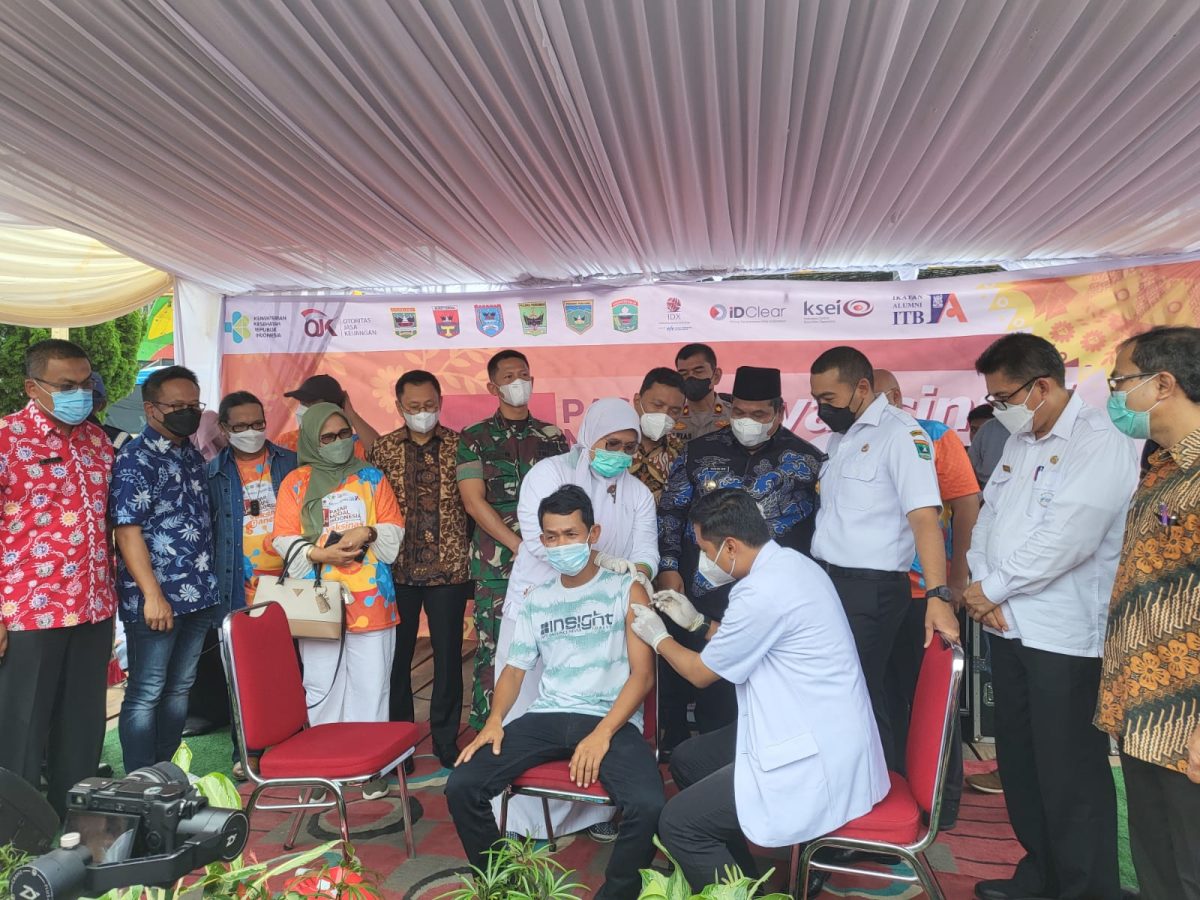 Pasar Modal Indonesia Distribusikan 541 Ribu Vaksin di 6 Provinsi di Sumatera Selama 2021