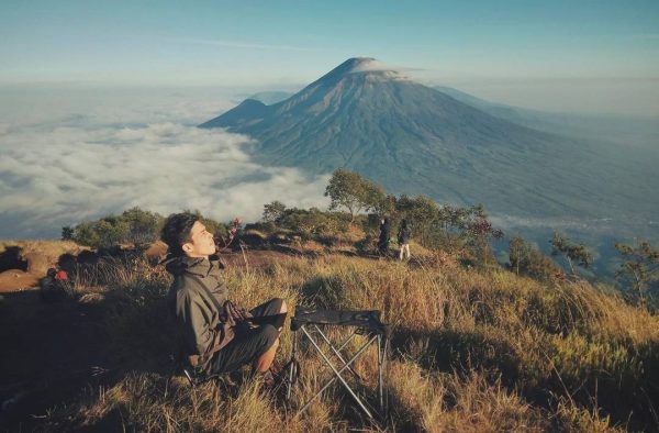 
Penyebab Penyakit Acute Mountain Sickness (AMS) Ini Tanda dan Gejala yang Harus Kamu Ketahui(Foto:Dok. Gunung Sumbing 3371Mdpl, Jawa Tengah. Akbar Ashiddiqi/Halonusa)