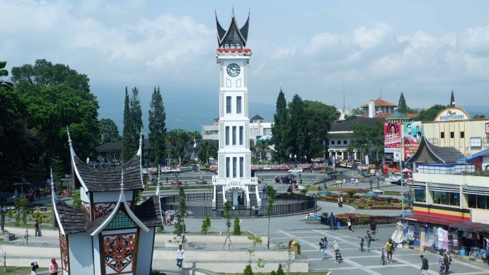 Jam Gadang Bukittinggi. (Halonusa.com/Halbert Caniago)