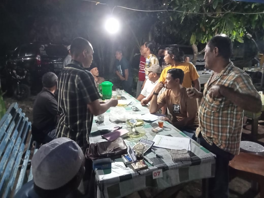 STM Halak Hita Kota Padang gelar rapat tribulanan di sekretariat STM, Jalan Jeddah Rt 03 Rw 06, Kelurahan Koto Panjang Ikur Koto, Kecamatan Koto Tangah, Kota Padang, Jumat (25/3/22) malam.