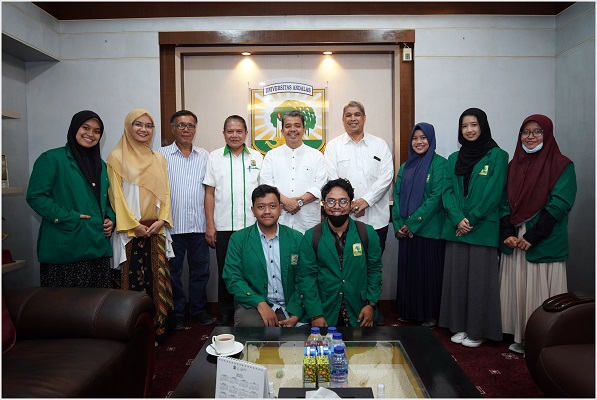 Tujuh mahasiswa Unand dikirim kuliah ke luar negeri. (Foto: Dok. Humas Unand)