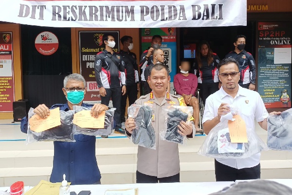 Ungkap kasus pembunuhan pegawai bank. (Foto: Istimewa/Dok. Humas Polda Bali)