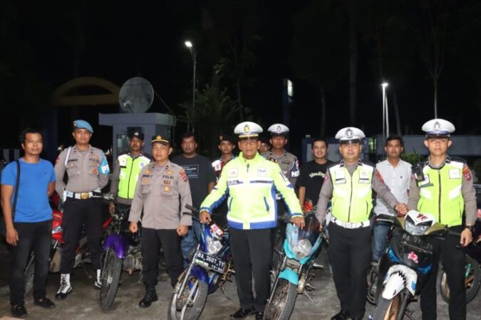 Polres Agam amankan 13 unit sepeda motor knalpot bising. (Foto: Istimewa)