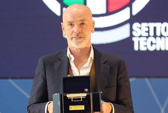 Pelatih AC Milan Stefano Pioli. (Foto: Instagram AC Milan)