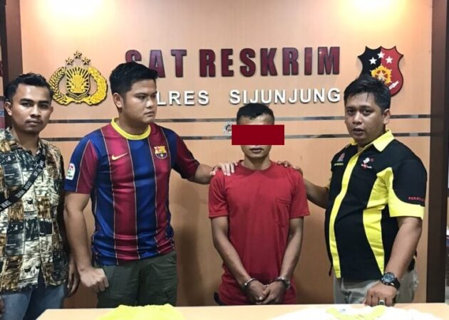 Pelaku cabul terhadap anak kandung diamankan oleh Polres Sijunjung. (Foto: Istimewa)