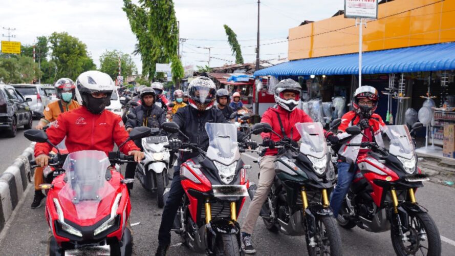 Berkendara dengan aman bersama Honda Hayati. (Foto: Honda Hayati)