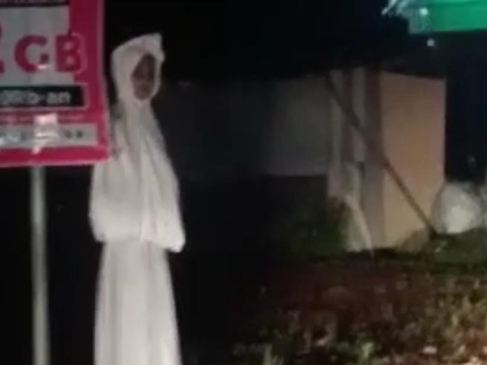 Ilustrasi Prank Pocong