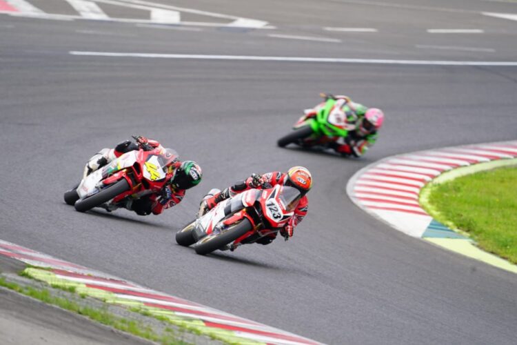 Pebalap Indonesia berhasil naik podium di Asia Road Racing Championship (ARRC) 2023. (Foto: AHM)