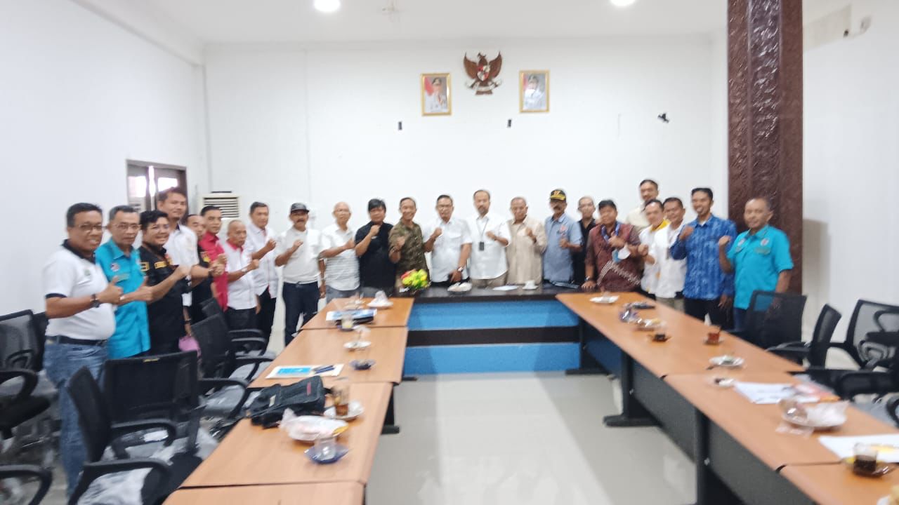 Perwakilan KONI kota dan kabupaten Suharnel usai beraudiensi dengan Kadispora Meifrizon di Padang, Rabu, 14 Juni 2023