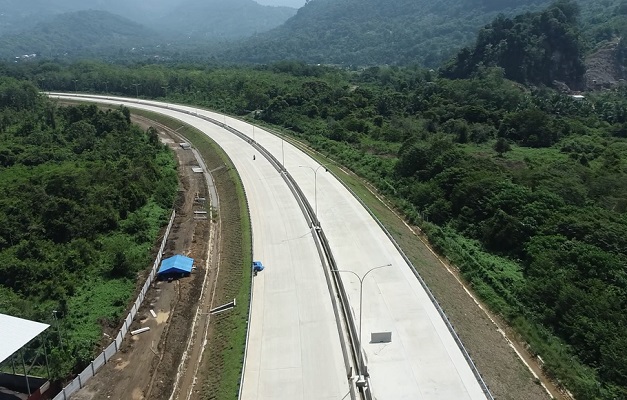 Ruas tol Padang-Sicincin. (Foto: Dok. Istimewa)