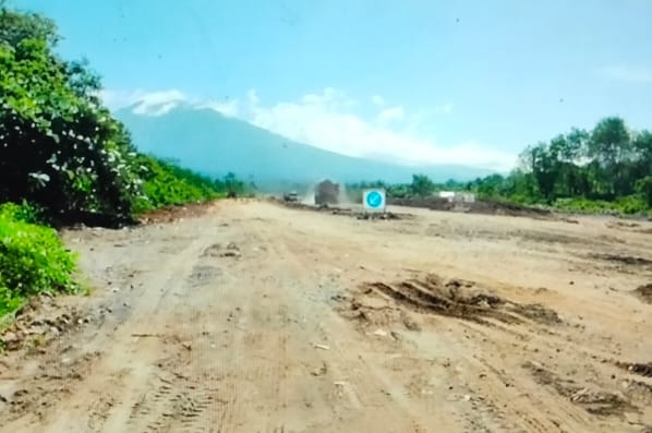  Jalan tol Padang-Pekanbaru seksi I Padang-Sicincin. (Foto: SS YouTube Minang Yes)