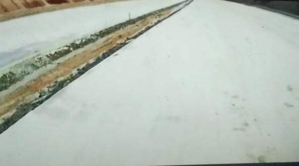 Jalan tol seksi Padang-Sicincin sudah dicor rabat betin. (Foto: SS YouTube Minang Yes)