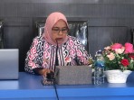 Sekretaris Dinas Pendidikan dan Kebudayaan Kota Padang, Nurfitri . (Foto: Halonusa.com)