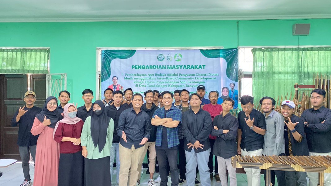 Workshop Pelatihan Membaca Notasi Musik pada Komunitas Kentongan di Banyumas.